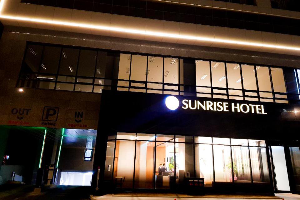 Luxury Sunihouse2 Hotel Sokcho Buitenkant foto